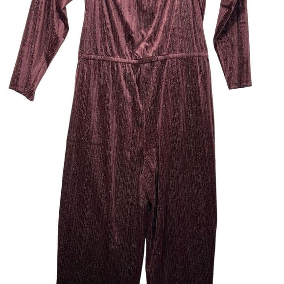 New with Tags Old Navy Short Sleeve Velvet Maroon Jumpsuit Sz Xxl - Picture 12 of 14